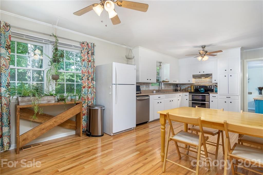 135 Griggs Road Old Fort, NC 28762 - Photo 15 of 40 Gallery Image 15