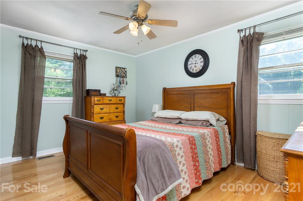 135 Griggs Road Old Fort, NC 28762 - Photo 18 of 40 Gallery Image 18