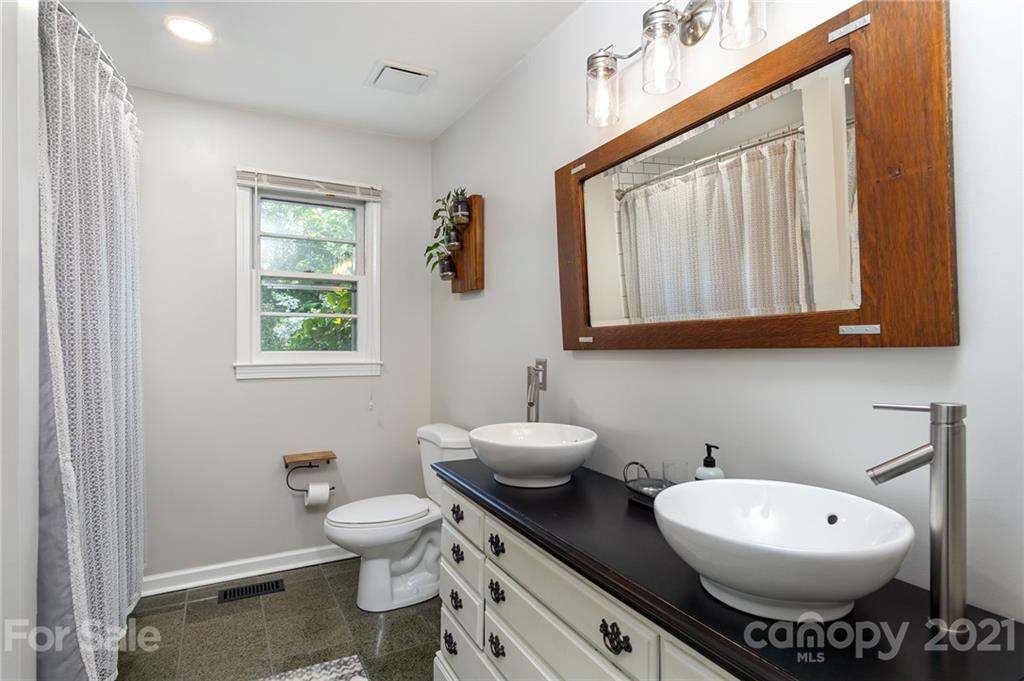 135 Griggs Road Old Fort, NC 28762 - Photo 22 of 40 Gallery Image 22
