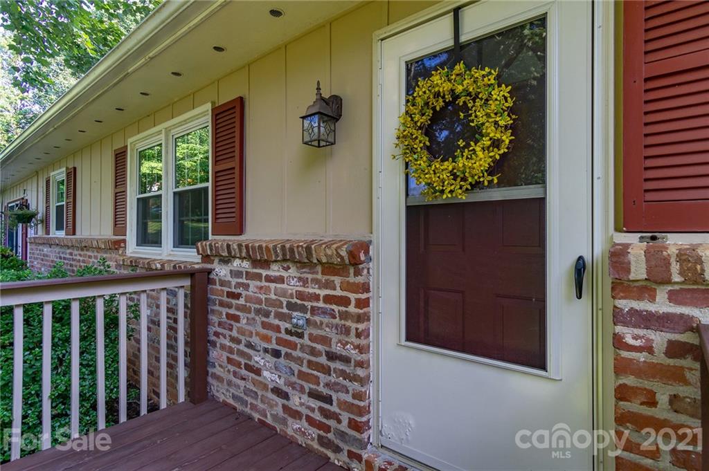 135 Griggs Road Old Fort, NC 28762 - Photo 5 of 40 Gallery Image 5
