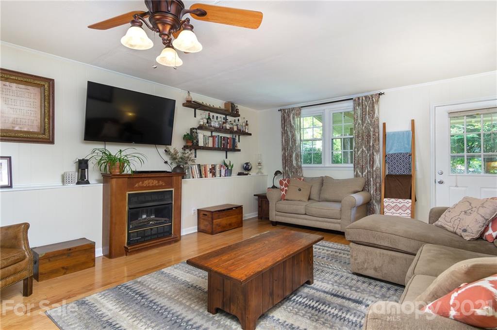 135 Griggs Road Old Fort, NC 28762 - Photo 8 of 40 Gallery Image 8