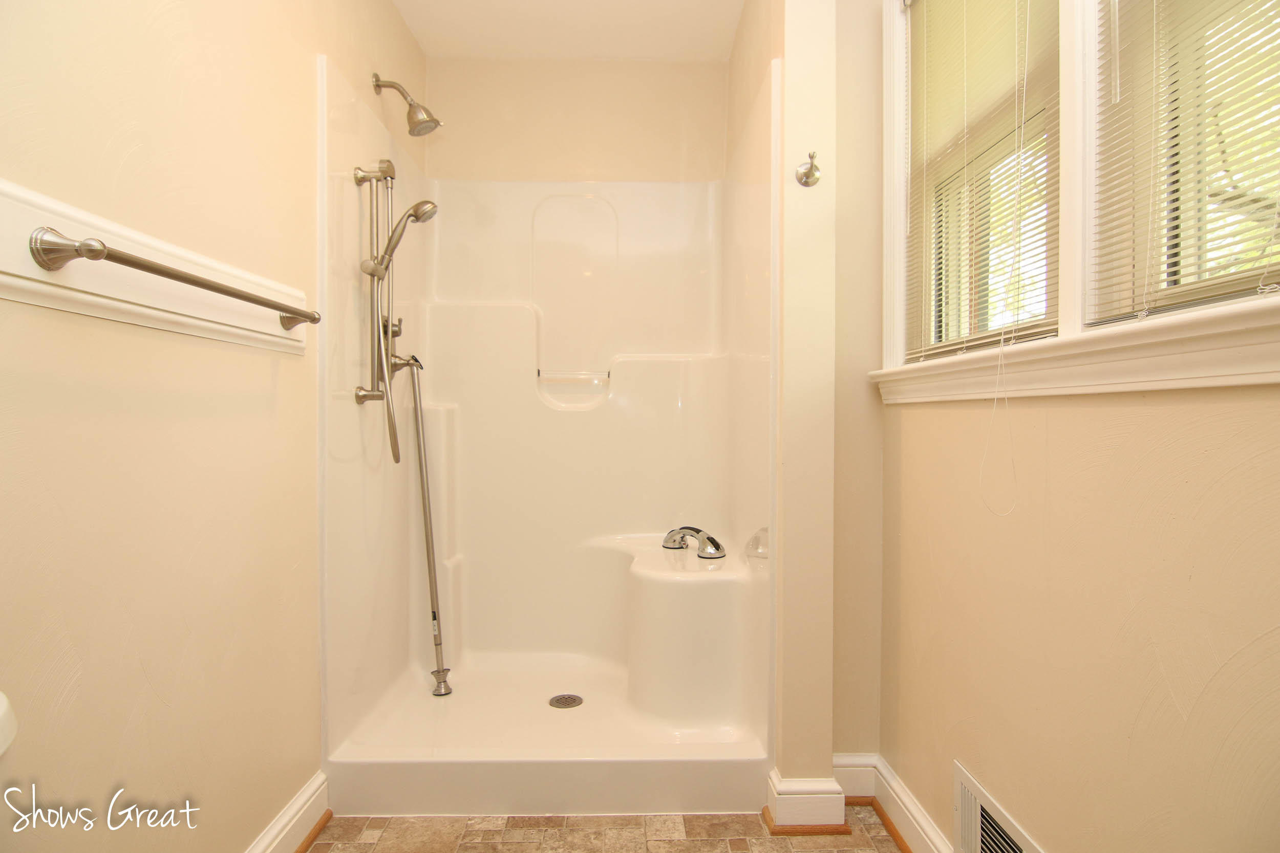 8327 Townsend Road Roanoke, VA 24019 - Photo 20 of 29 IMG_6427