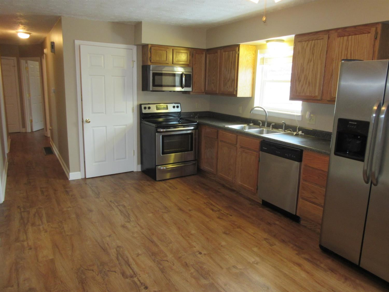 225 Hill N Dell Road Paris, KY 40361 - Photo 8 of 52 Listing Photo