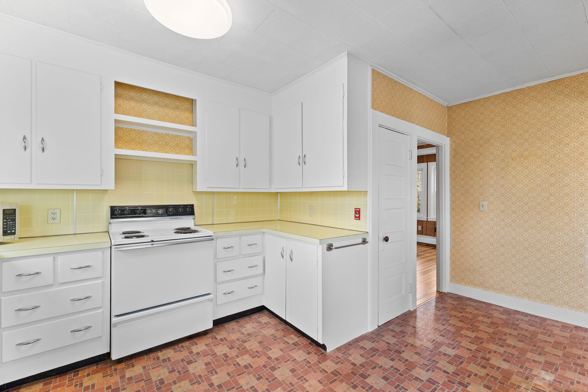 10 Puritan Road Buzzards Bay, MA 02532 - Photo 11 of 40 30-web-or-mls-IMG_8499