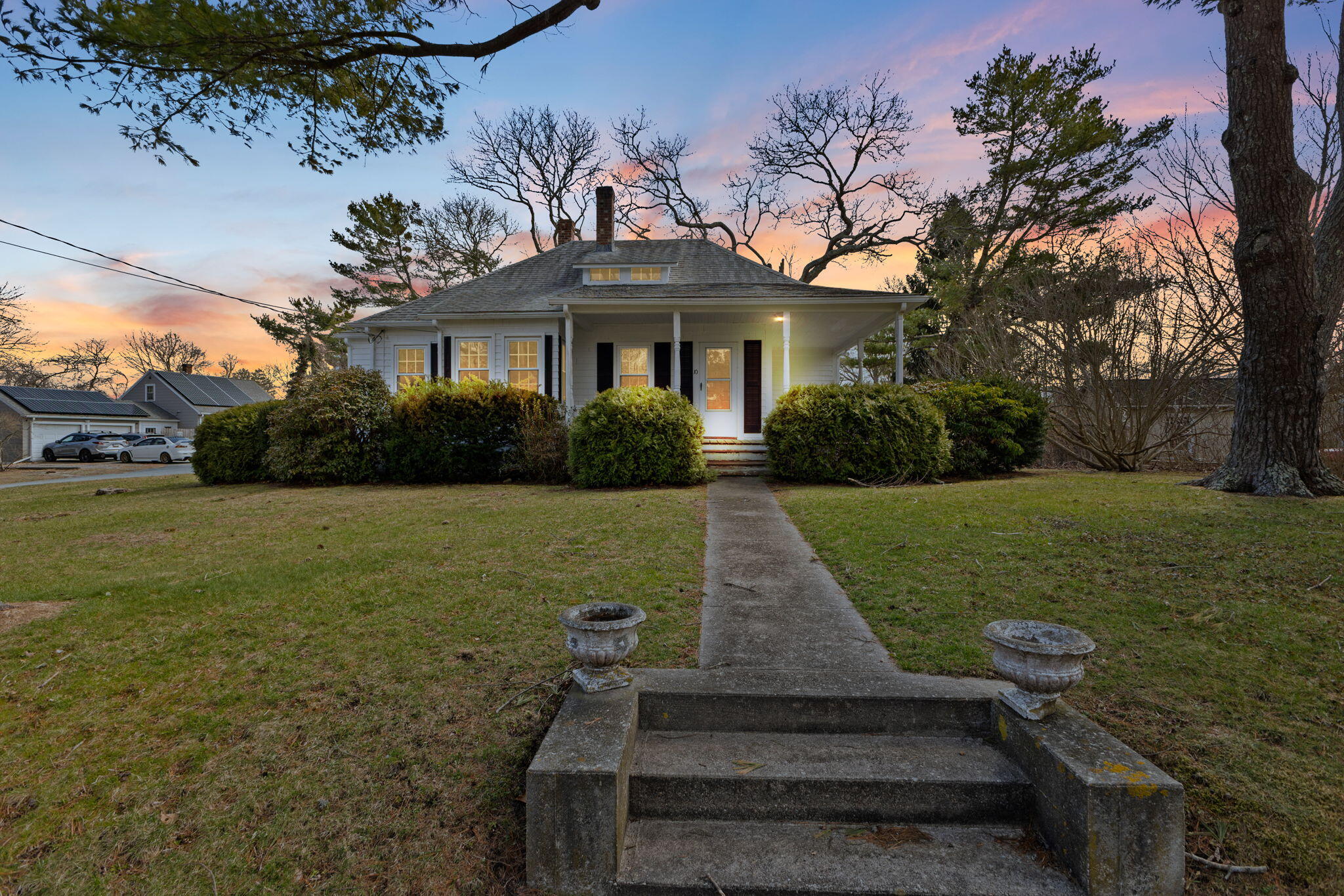 10 Puritan Road Buzzards Bay, MA 02532 - Photo 3 of 40 3-web-or-mls-IMG_8409