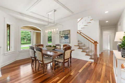 $1,995,000 | 710 Shadyview Lane North, Plymouth, MN 55447