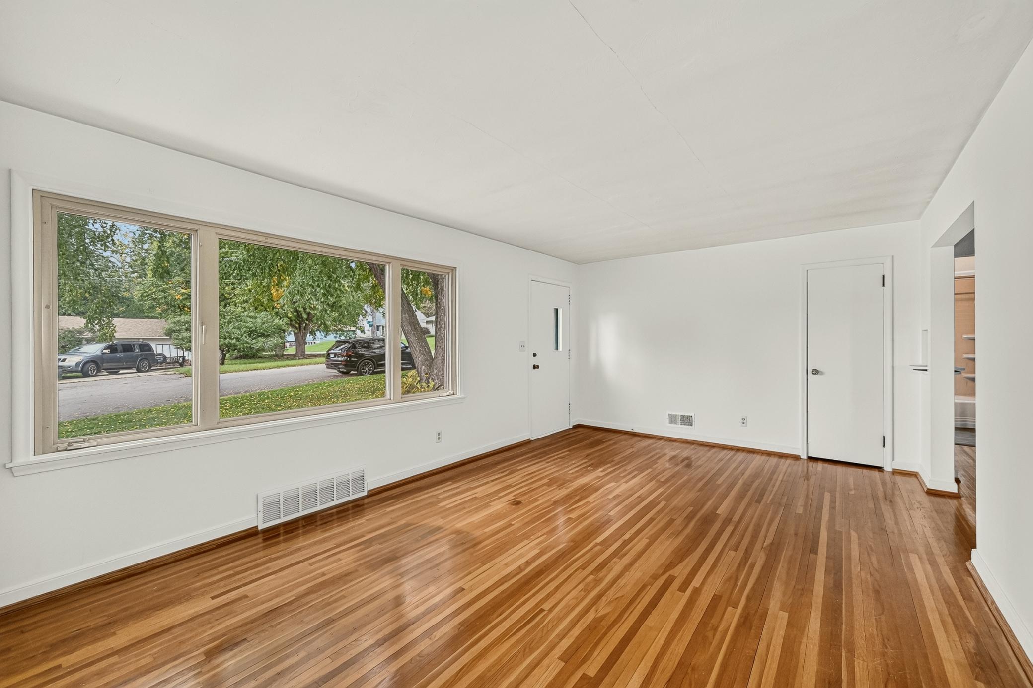 1508 5th Avenue Northwest Rochester, MN 55901 - Photo 6 of 34 Gallery Image 6