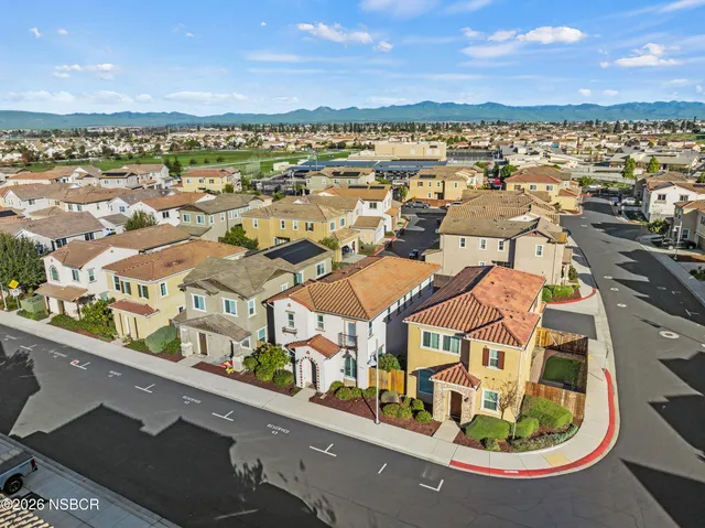 $629,000 | 1974 Blue Sage Lane, Santa Maria, CA 93458