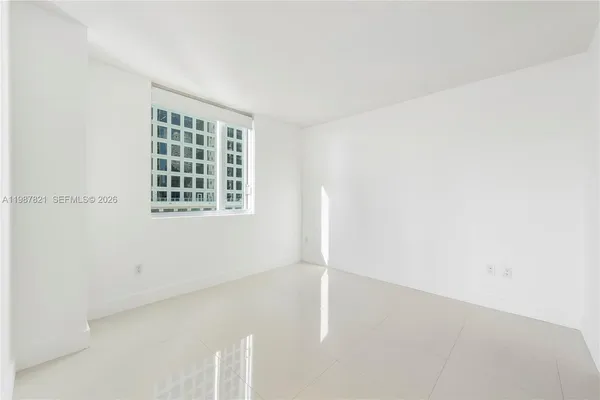 $719,000 | 500 Brickell Avenue, Unit 1402, Miami, FL 33131