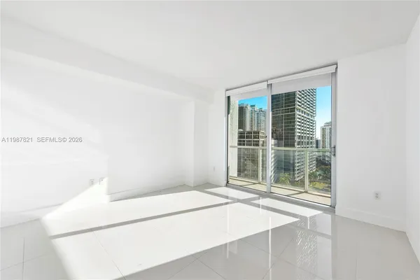 $719,000 | 500 Brickell Avenue, Unit 1402, Miami, FL 33131