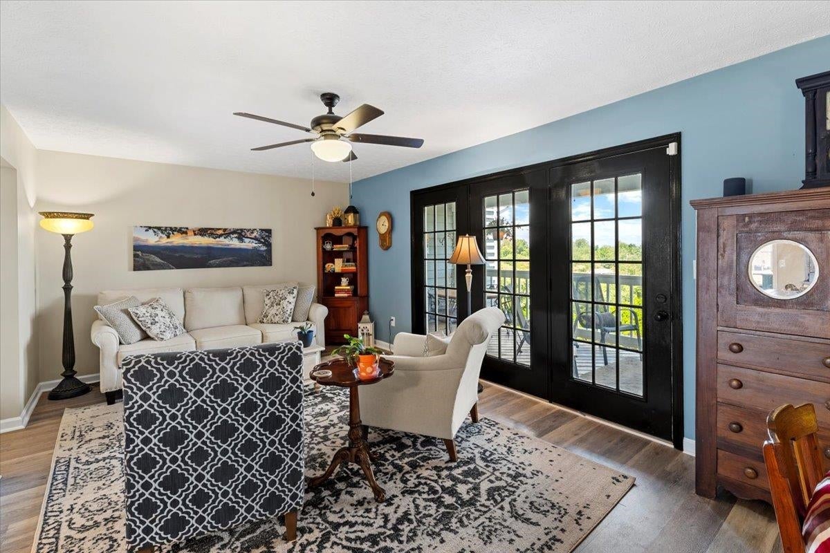 1202 Cedar Ridge Drive Radford, VA 24141 - Photo 10 of 75 Gallery Image 10