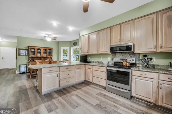 $480,000 | 185 Red Maple Drive, Hampton, GA 30228