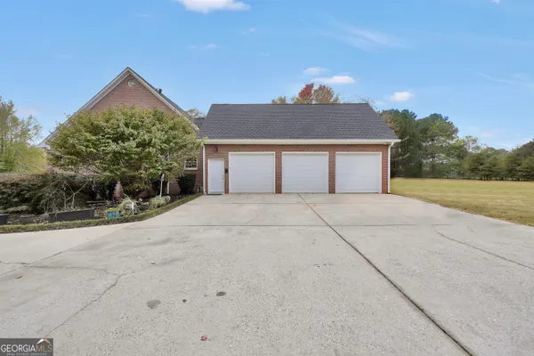 $480,000 | 185 Red Maple Drive, Hampton, GA 30228