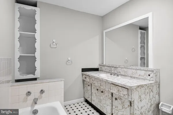 $3,800 | 245 Gibbsboro Road, Clementon, NJ 08021