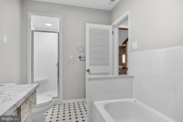 $3,800 | 245 Gibbsboro Road, Clementon, NJ 08021