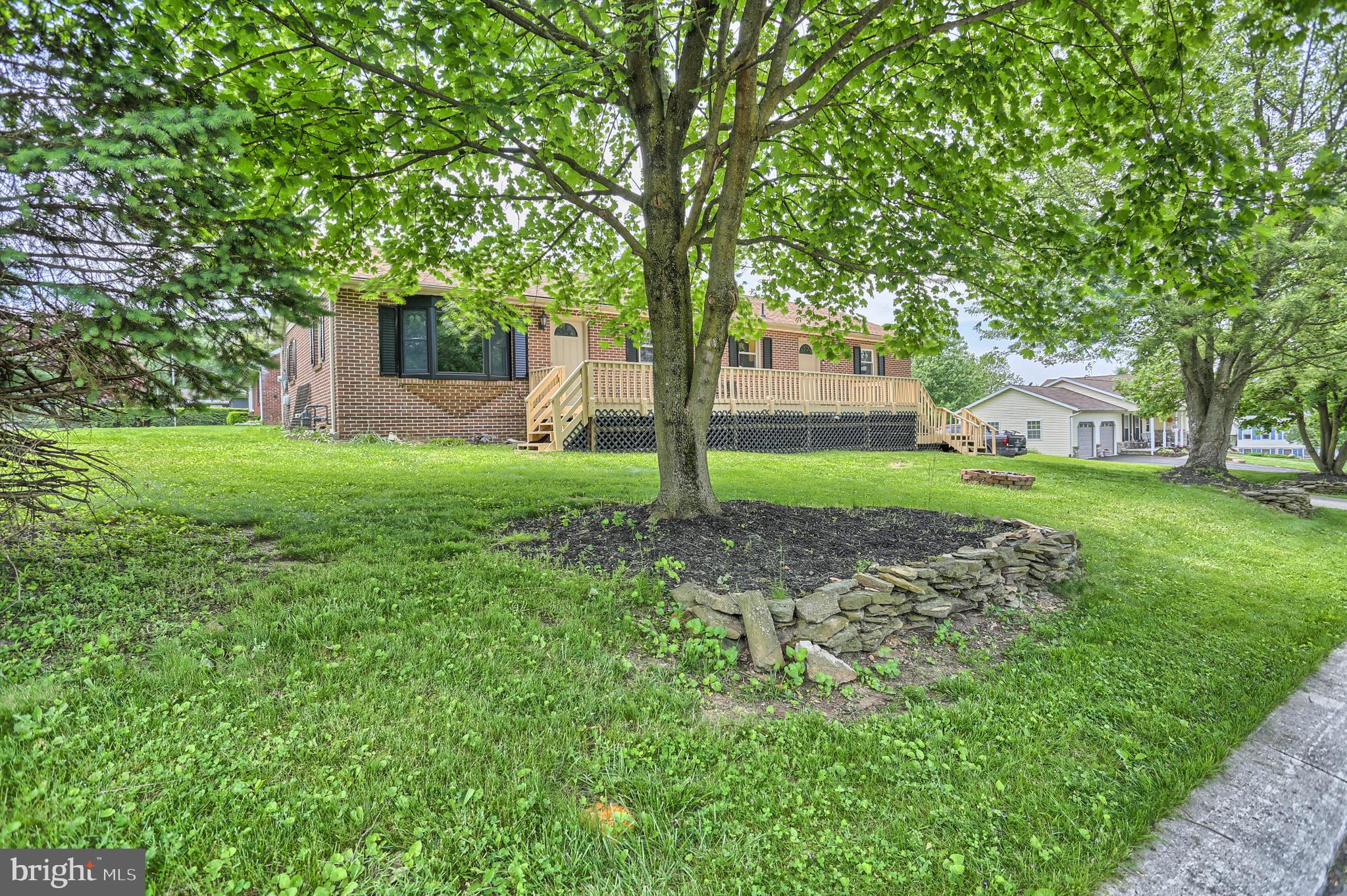 2081 Grandview Road Hanover, PA 17331 - Photo 2 of 30