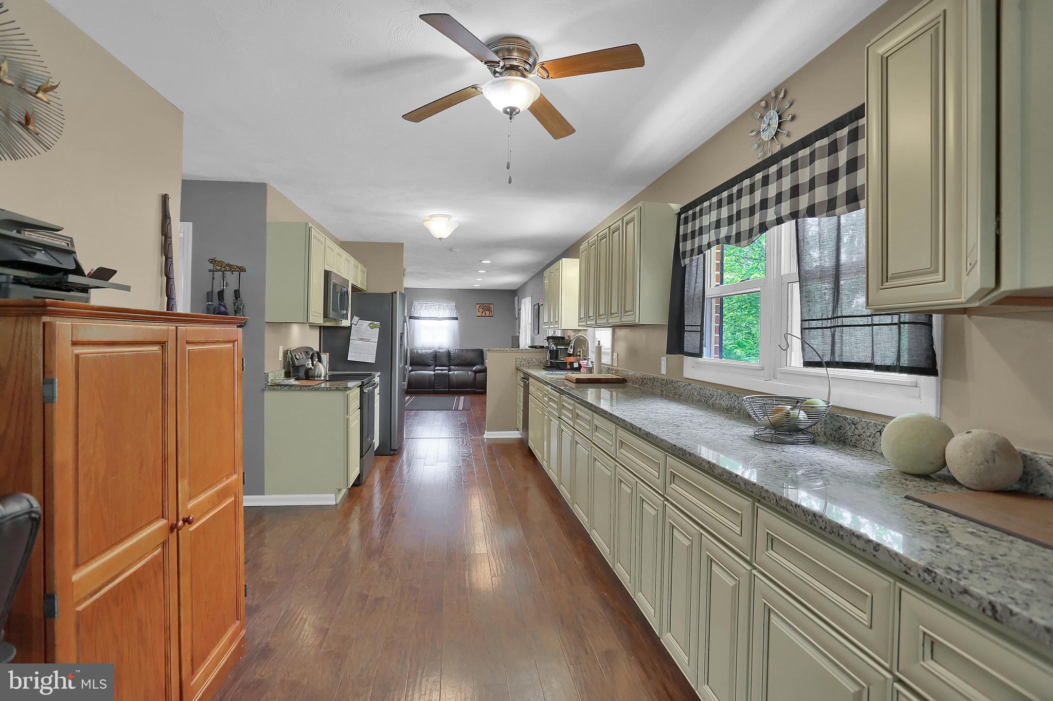 2081 Grandview Road Hanover, PA 17331 - Photo 11 of 30