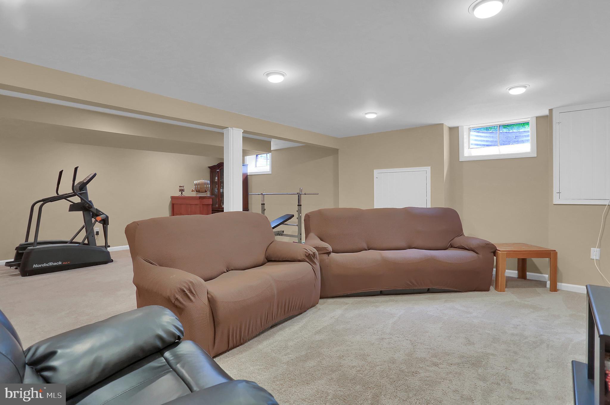 2081 Grandview Road Hanover, PA 17331 - Photo 23 of 30