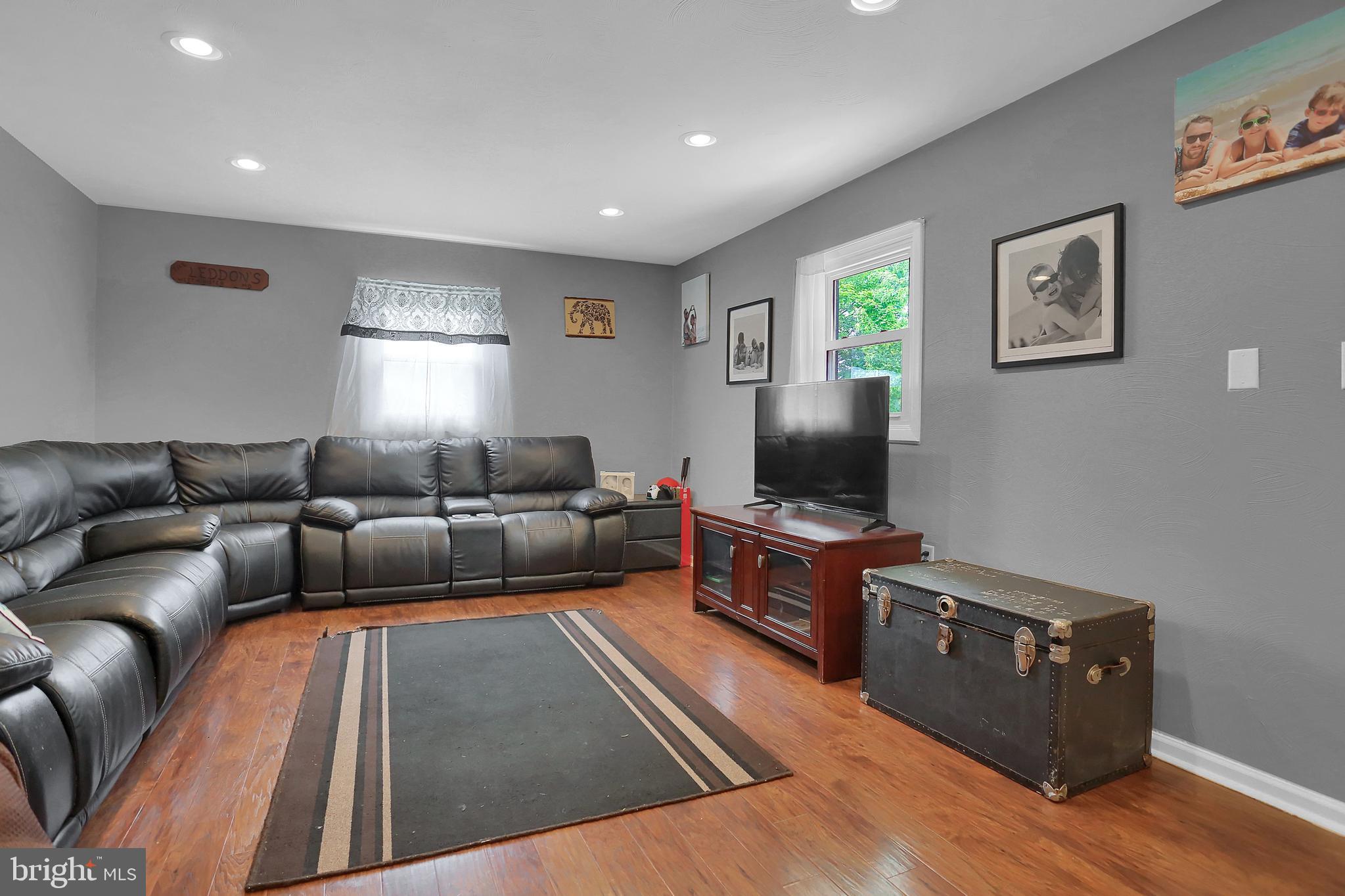 2081 Grandview Road Hanover, PA 17331 - Photo 6 of 30