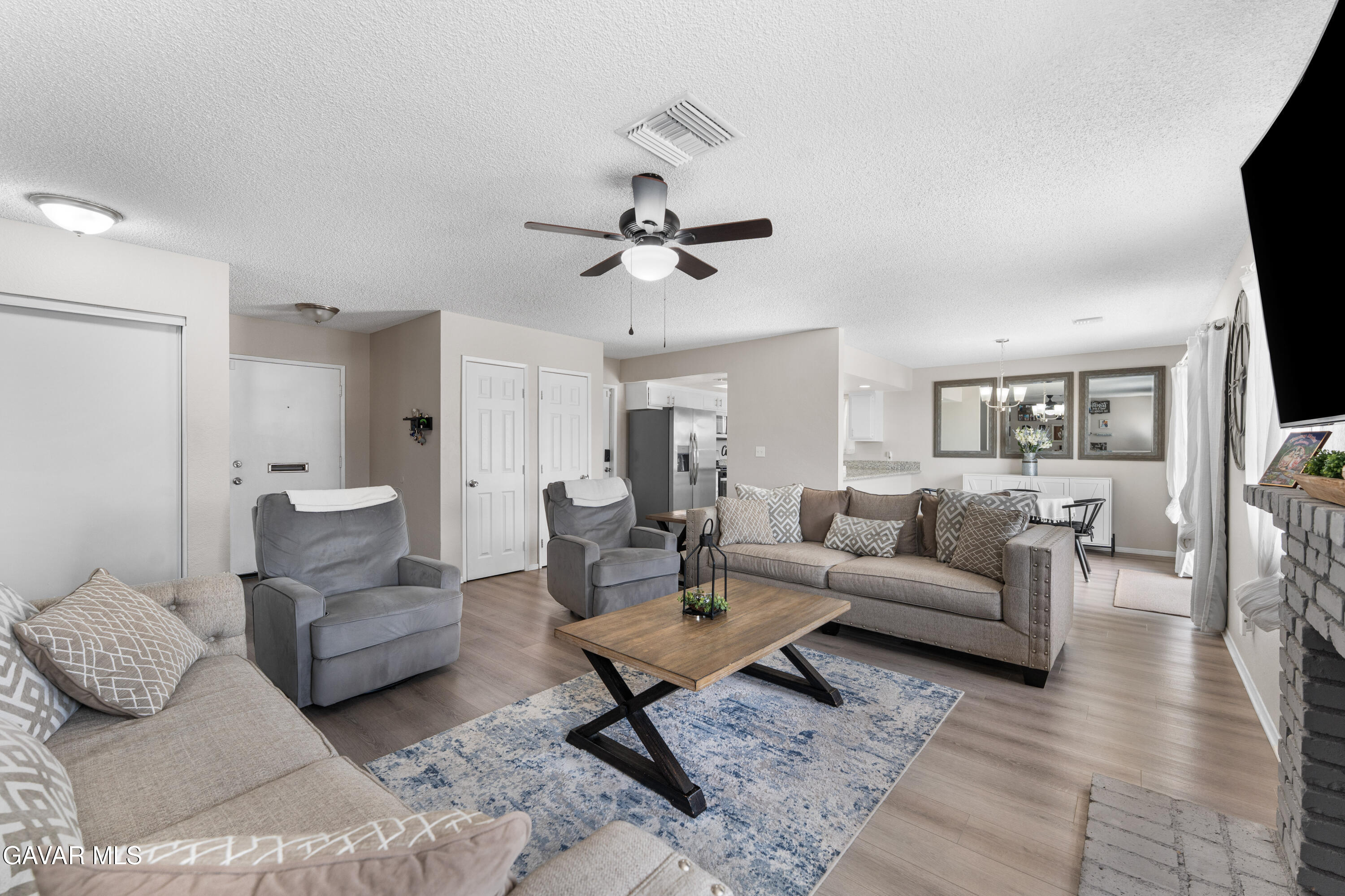 3472 West Roxbury Street Rosamond, CA 93560 - Photo 6 of 32 6