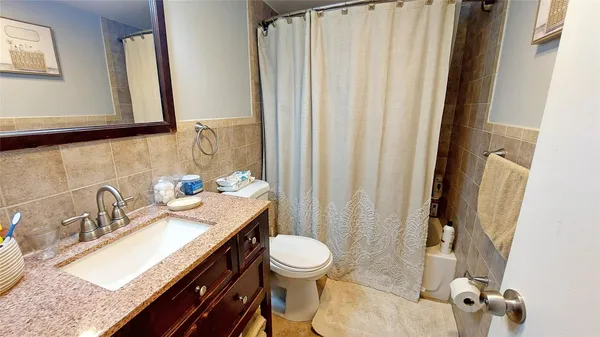 $2,400 | 367 South Federal Highway, Unit C225, Deerfield Beach, FL 33441