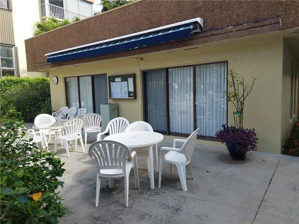 $2,400 | 367 South Federal Highway, Unit C225, Deerfield Beach, FL 33441