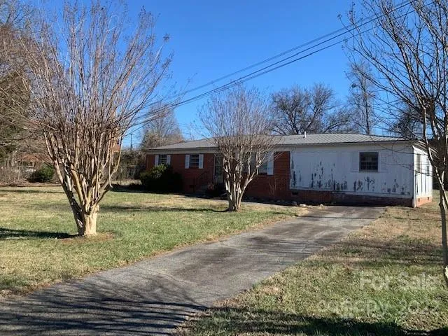 $750,000 | 408 Clark Boulevard, Charlotte, NC 28262