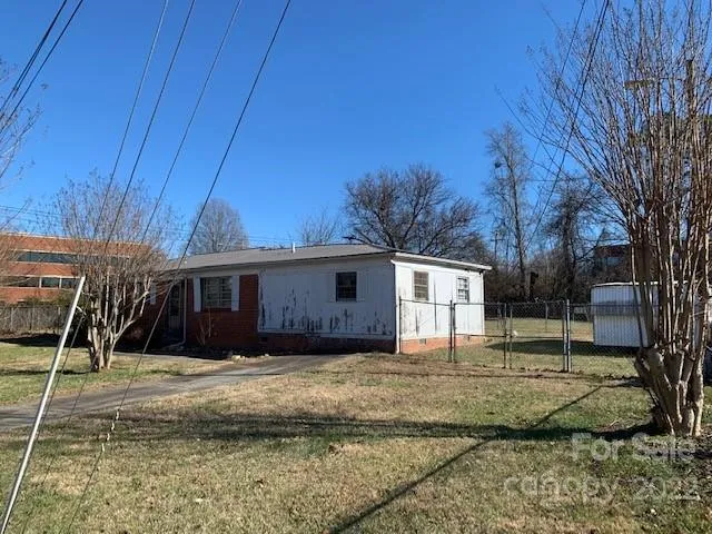 $750,000 | 408 Clark Boulevard, Charlotte, NC 28262