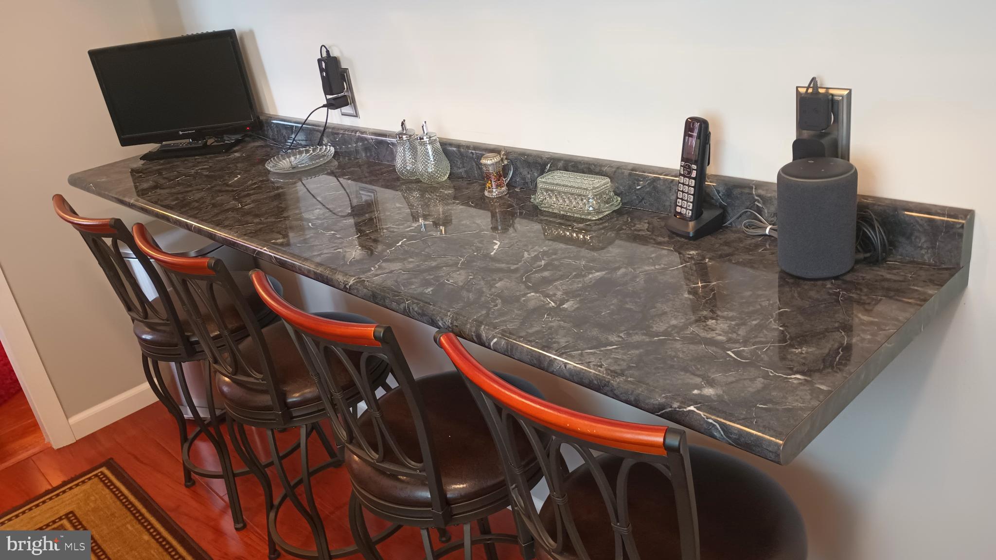 7002 Barton Road Hyattsville, MD 20784 - Photo 13 of 46 Kitchen Bar