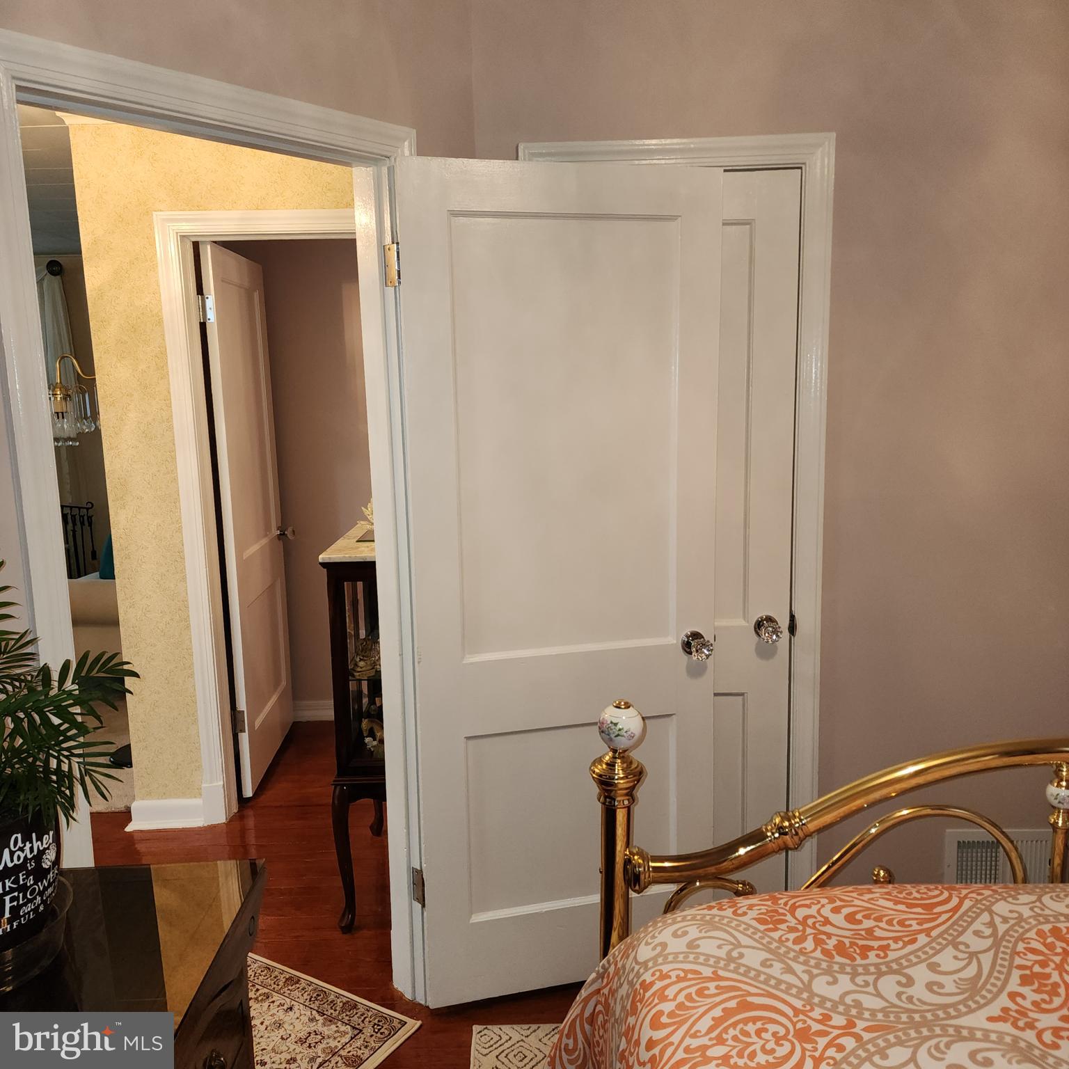 7002 Barton Road Hyattsville, MD 20784 - Photo 17 of 46 Updated Interior- Crown Molding/ 2 Panel Doors