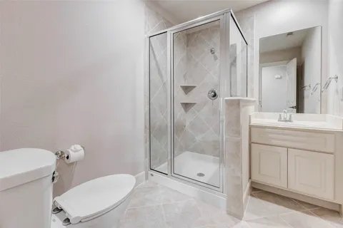 $900,000 | 1110 Lake Grayson Drive, Katy, TX 77494