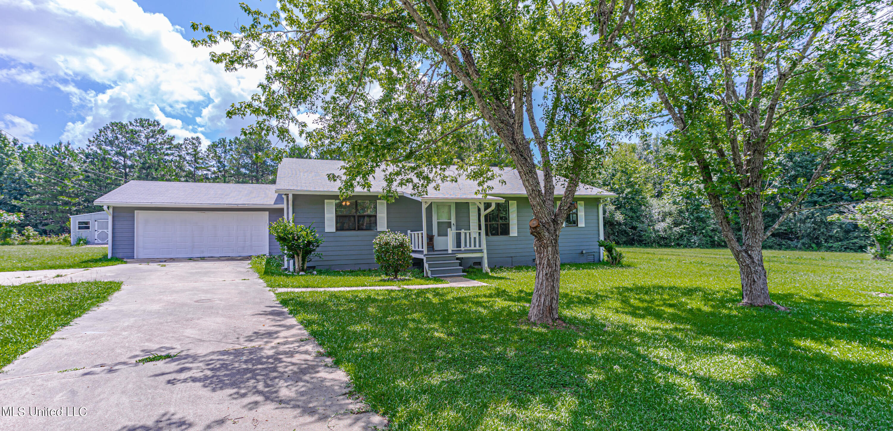 182 B 12 Oaks Road Canton, MS 39046 - Photo 1 of 37 Primary