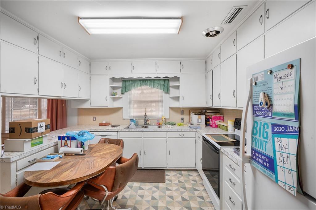 2730 Hickory Tree Road Winston-Salem, NC 27127 - Photo 16 of 32