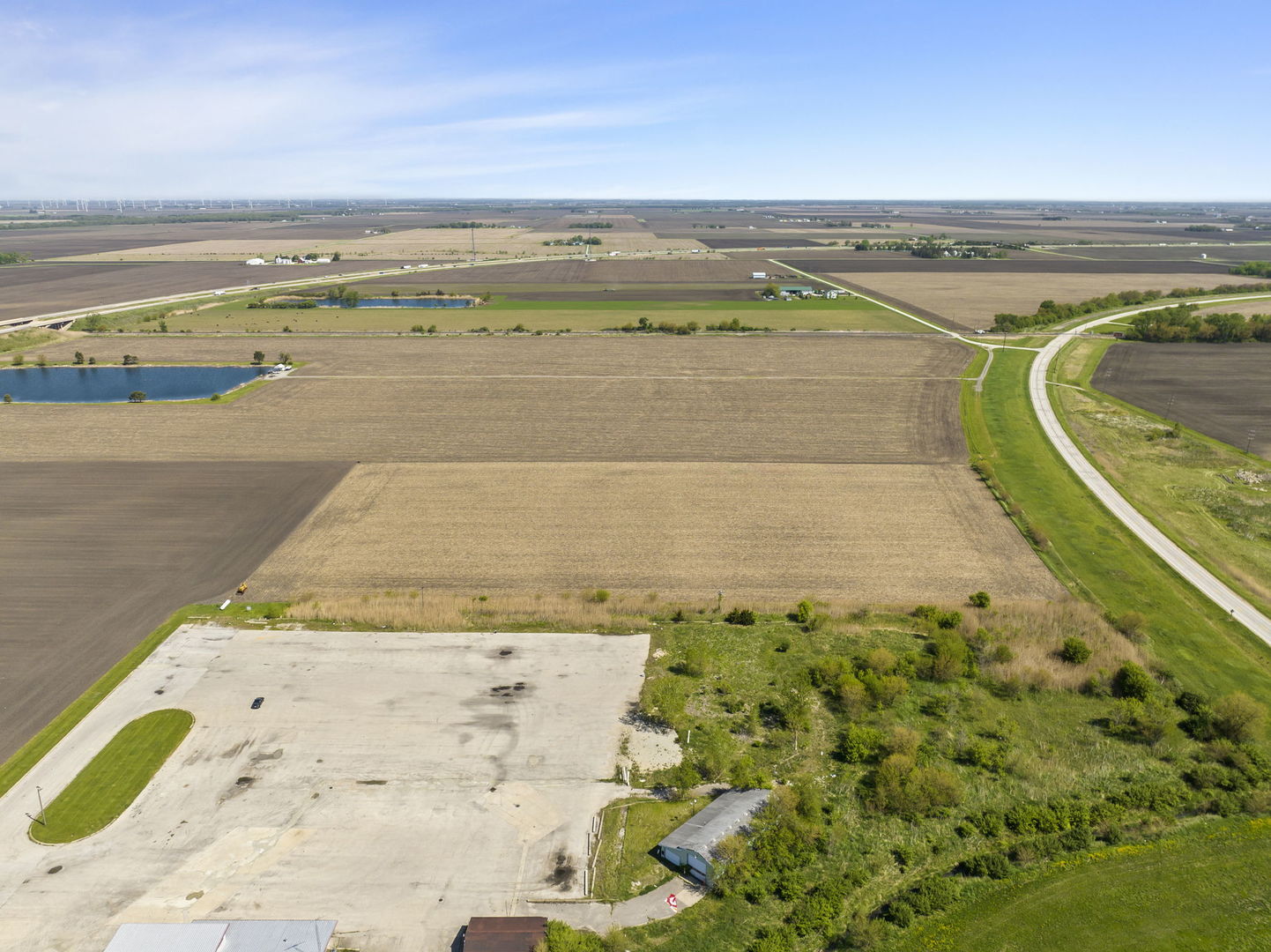 3220 North Old Route 66 Dwight, IL 60420 - Photo 1 of 17 a view of an ocean and beach