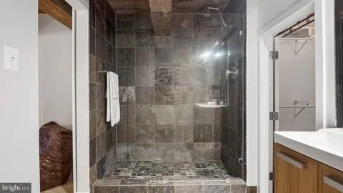 $389,000 | 1027 Arch Street, Unit 302, Philadelphia, PA 19107