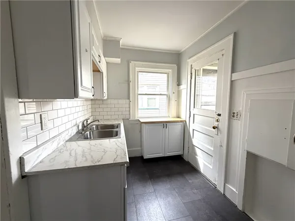 $1,500 | 5 Vayo Street, Irondequoit, NY 14609