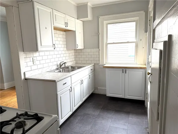 $1,500 | 5 Vayo Street, Irondequoit, NY 14609