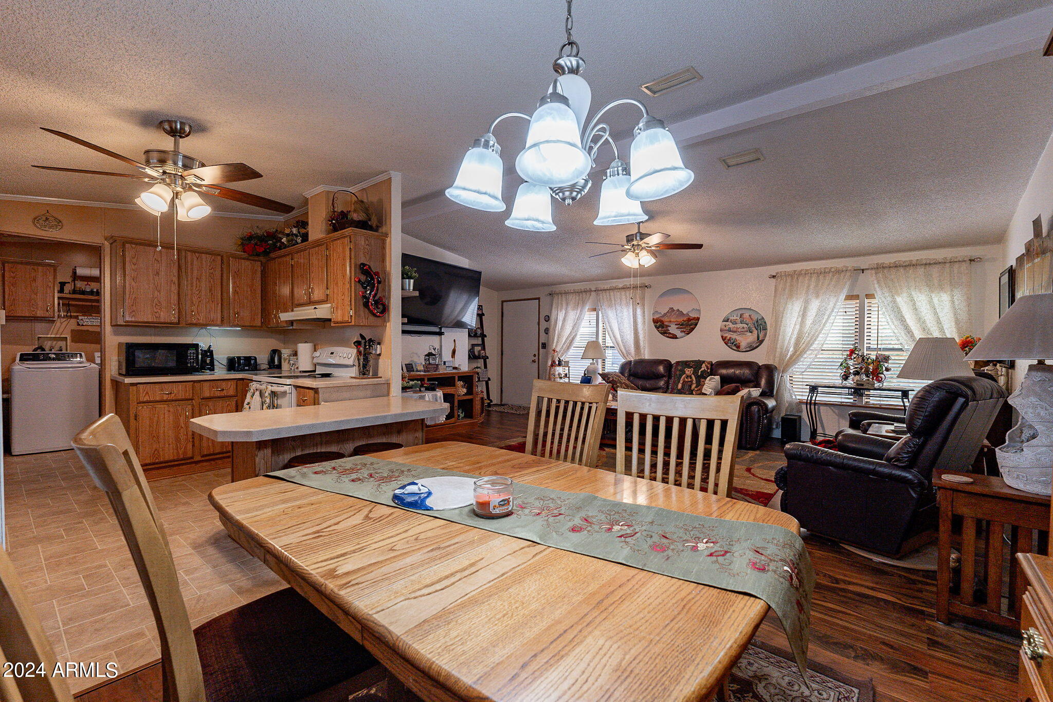 3500 South Tomahawk Road, Unit 183 Apache Junction, AZ 85119 - Photo 12 of 39 12-web-or-mls-Tomahawk - HD-12