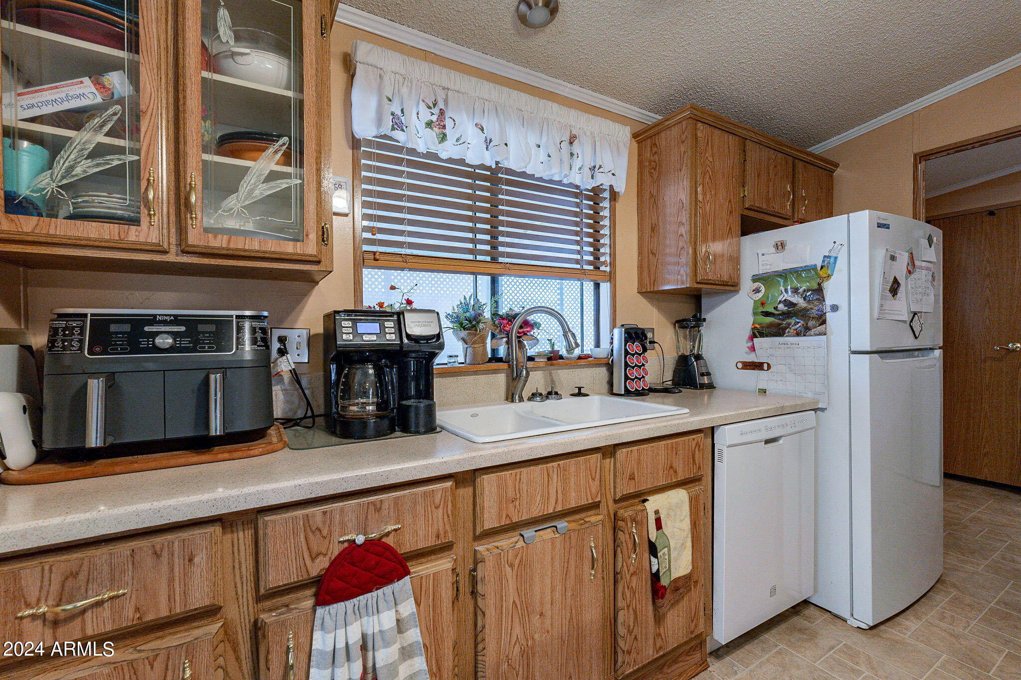 3500 South Tomahawk Road, Unit 183 Apache Junction, AZ 85119 - Photo 18 of 39 18-web-or-mls-Tomahawk - HD-18