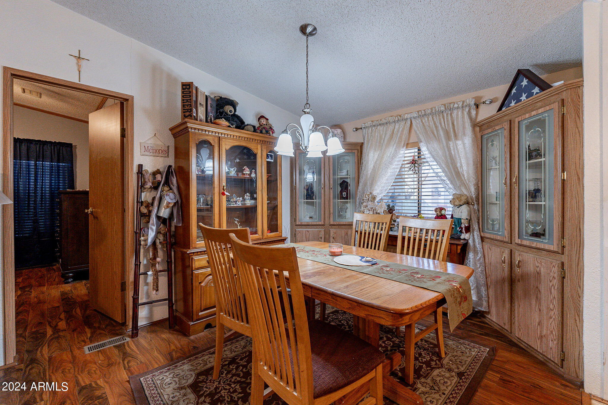 3500 South Tomahawk Road, Unit 183 Apache Junction, AZ 85119 - Photo 9 of 39 9-web-or-mls-Tomahawk - HD-9