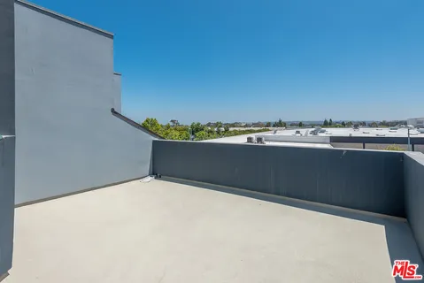 $1,695,000 | 5350 Playa Vista Drive, Unit 17, Playa Vista, CA 90094