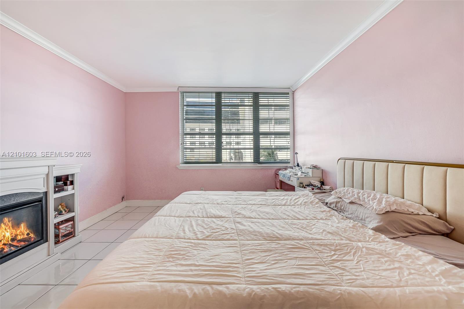 100 Lincoln Road, Unit 502 Miami Beach, FL 33139 - Photo 19 of 39 Gallery Image 19