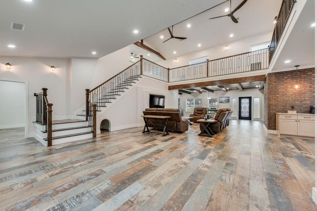 11167 Plainview Road Krum, TX 76249 - Photo 14 of 40