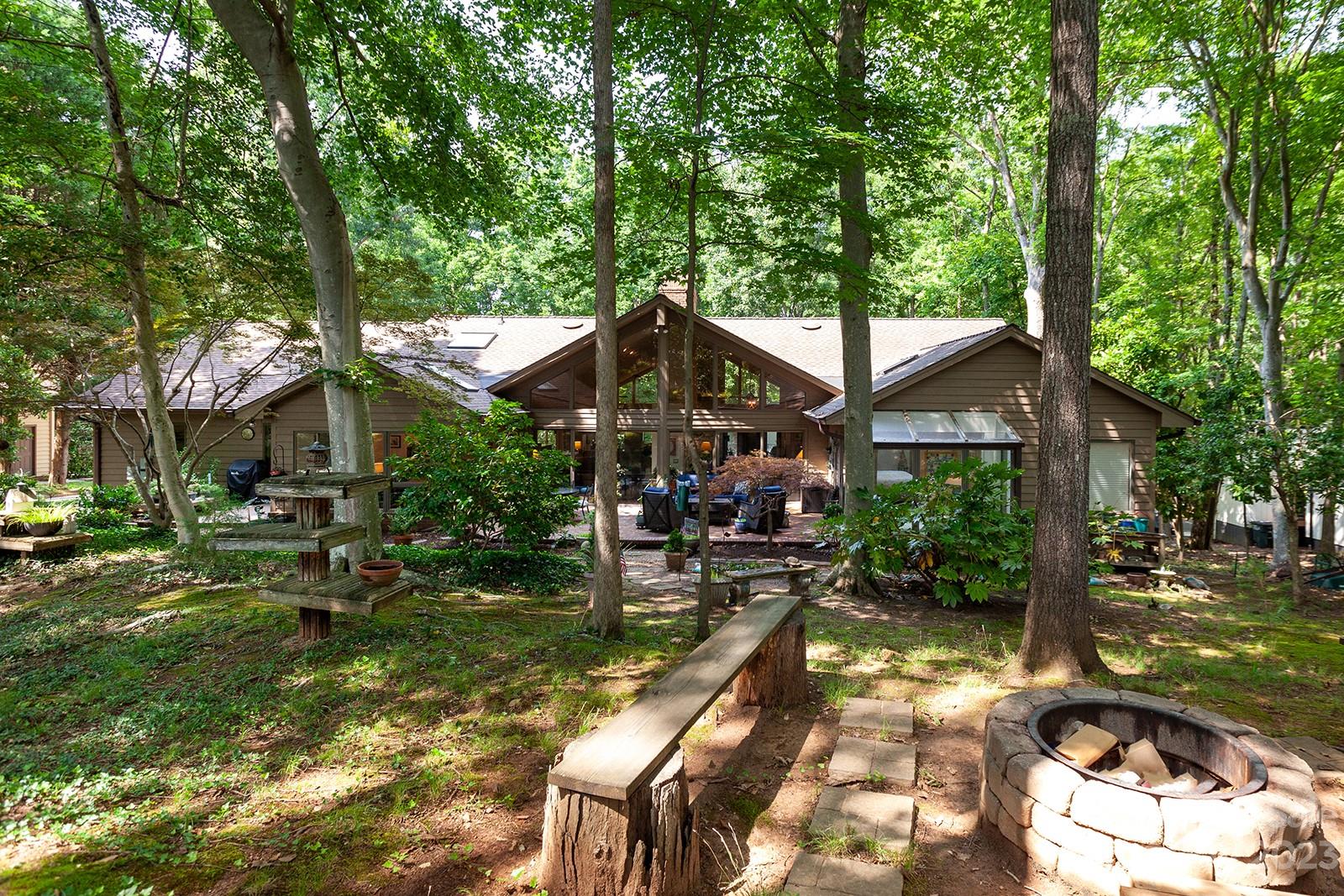 19 Tanglewood Road Lake Wylie, SC 29710 - Photo 35 of 46 Gallery Image 35