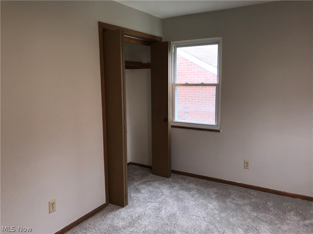 6564 Ridgewood Lakes Drive Parma, OH 44129 - Photo 20 of 33 Double closet in master bedroom
