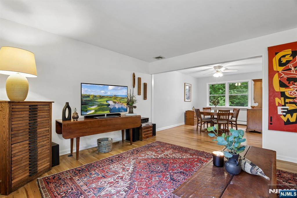 32 Addison Place Ramsey, NJ 07446 - Photo 4 of 31
