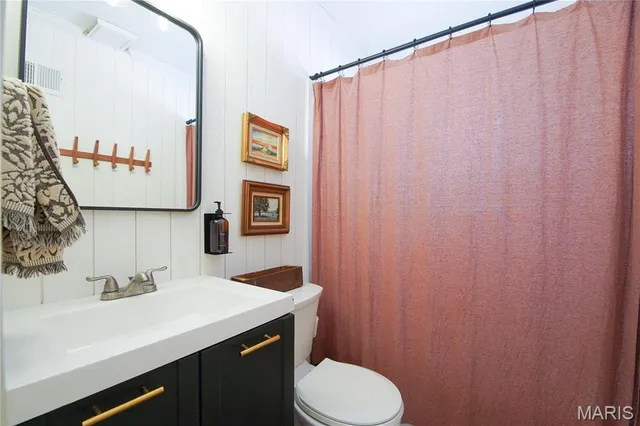 $324,500 | 1713 Virginia Lane, St. Louis, MO 63122