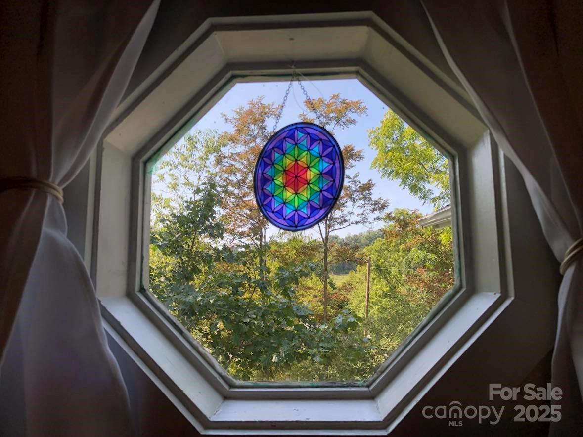 65 Naples Road Asheville, NC 28804 - Photo 18 of 44 Gallery Image 18