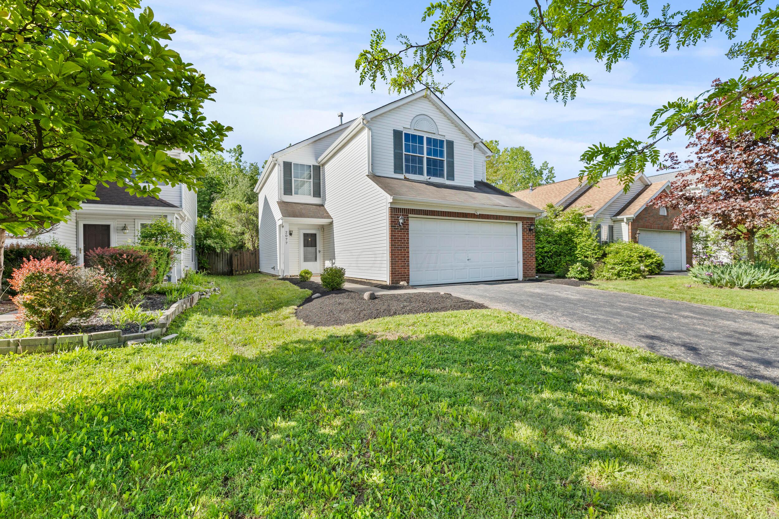 2077 Waymont Road Columbus, OH 43229 - Photo 2 of 27 2_front 02
