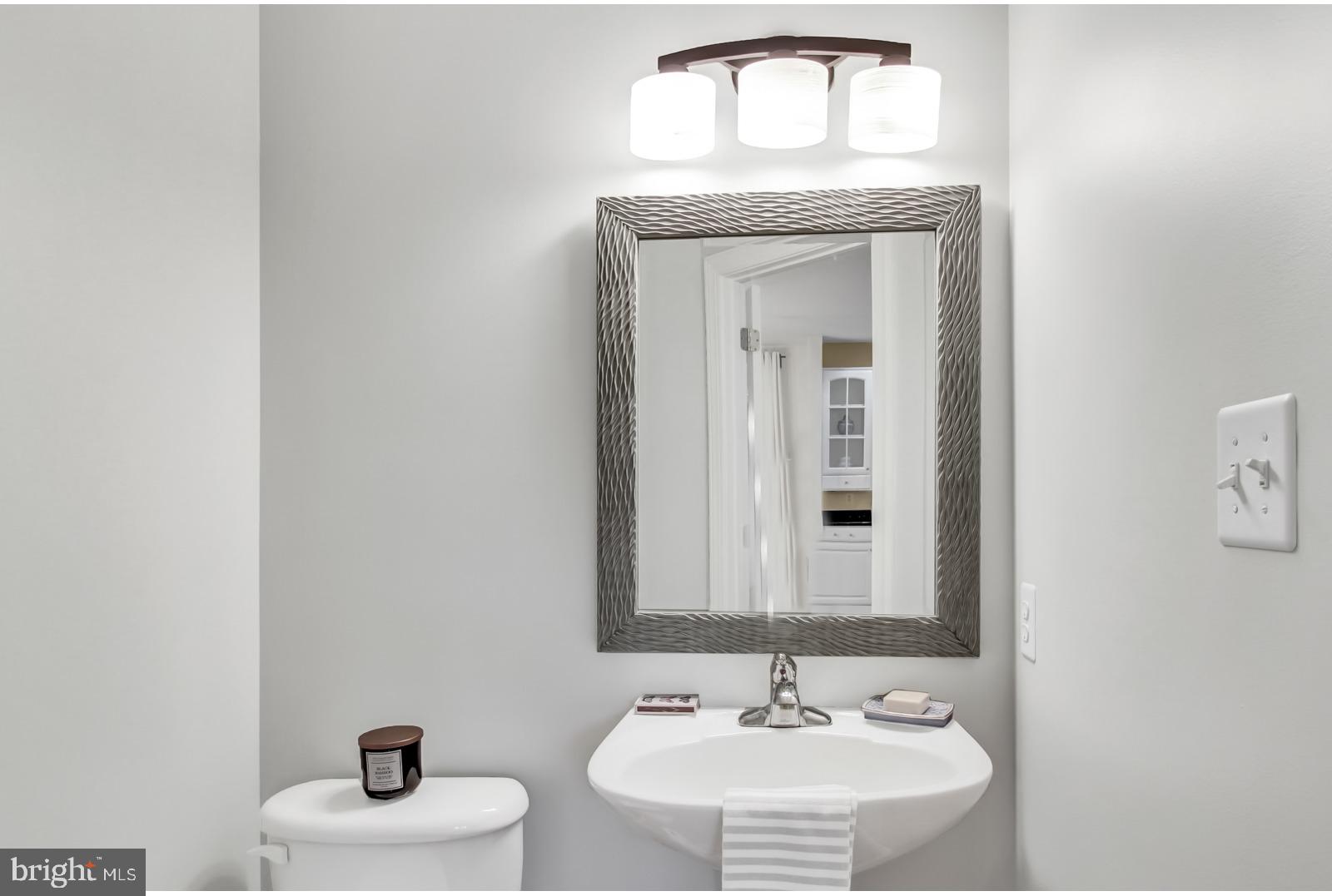 603 Hawkshead Road Lutherville-Timonium, MD 21093 - Photo 15 of 28 MAIN FLOOR POWDER ROOM